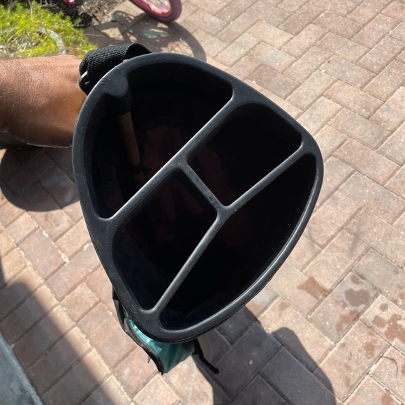 Light weight golf bag by Highlander - Picture 7 of 11